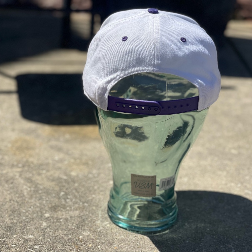 Multi Color Nike SnapBack hat - Picture 3 of 5